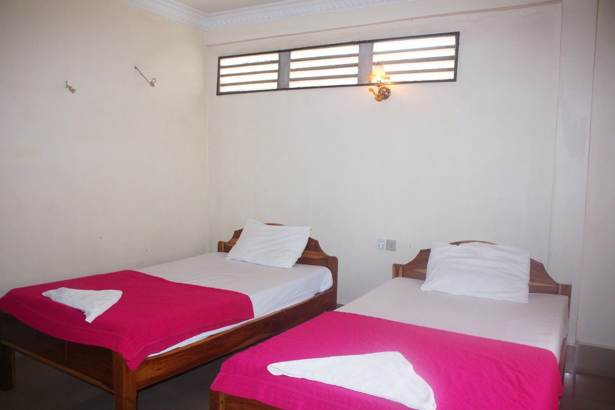 Shang Hai Guesthouse Battambang Luaran gambar